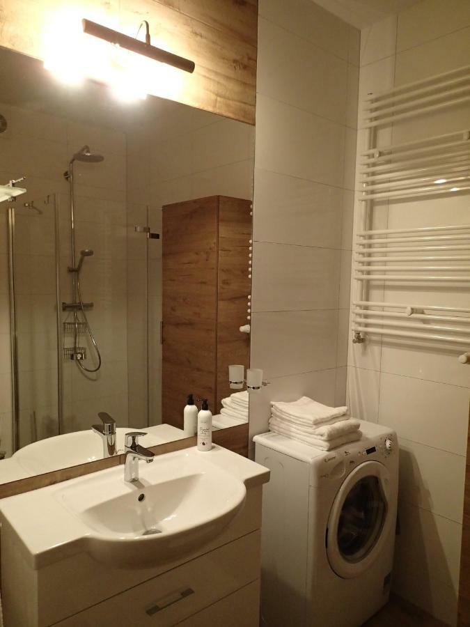 Apartament Dla Ciebie Z Tarasem I Garazem Kolberg Exterior foto